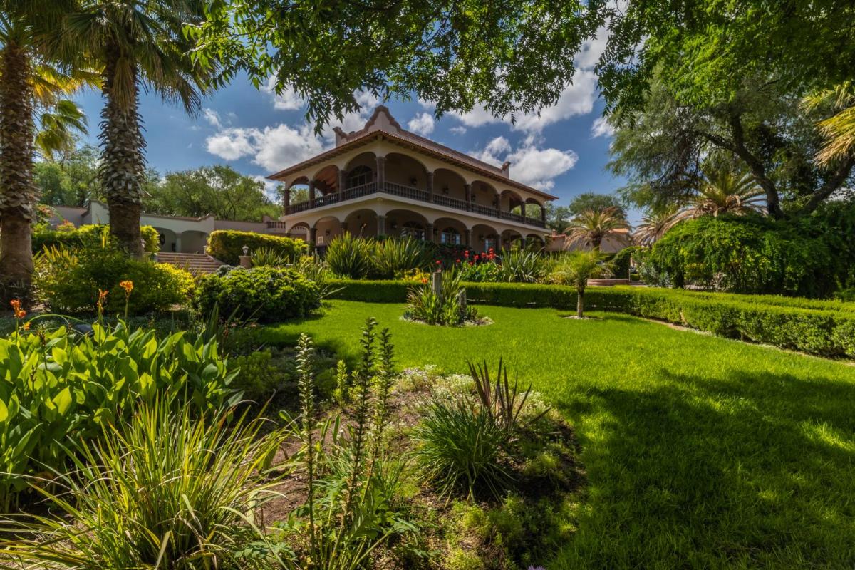 Casa Las Palmas & Suites, San Miguel de Allende - Housity