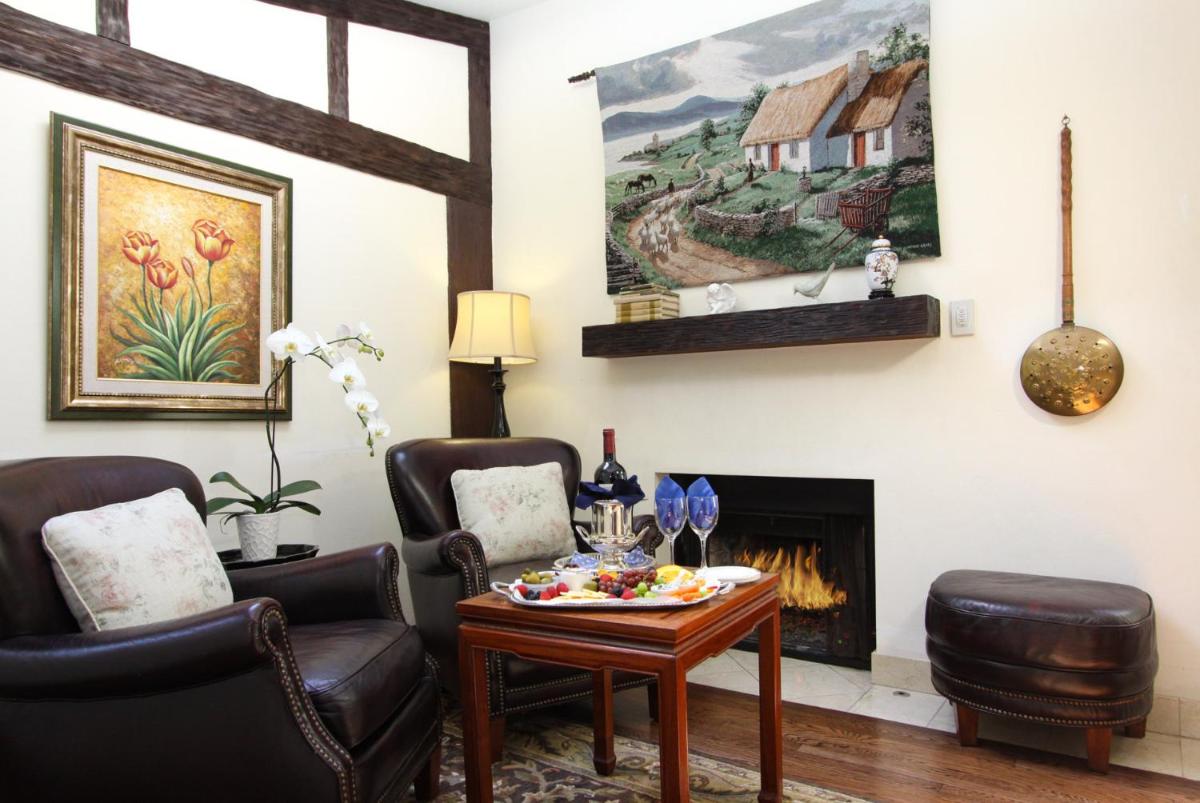 Old Monterey Inn - Housity