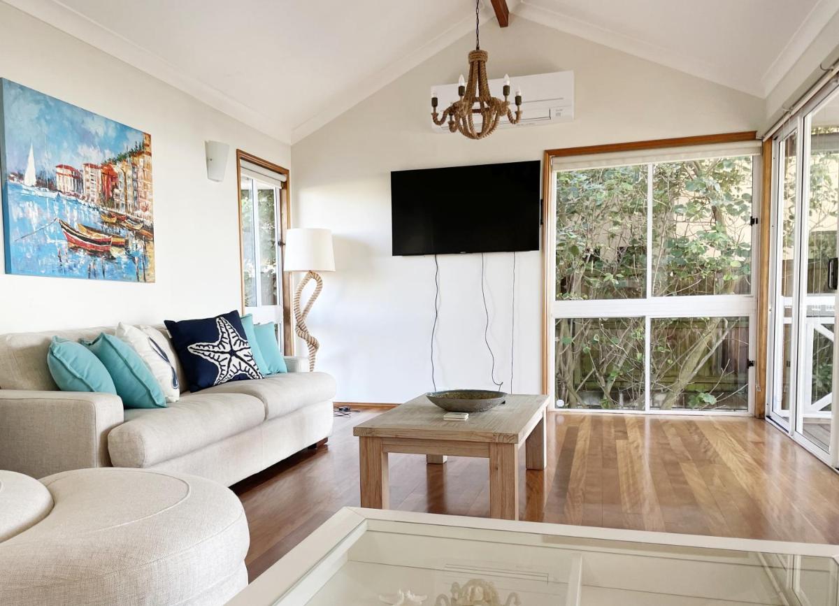 Ocean Pearl - 3 bedroom beachfront property! - Housity