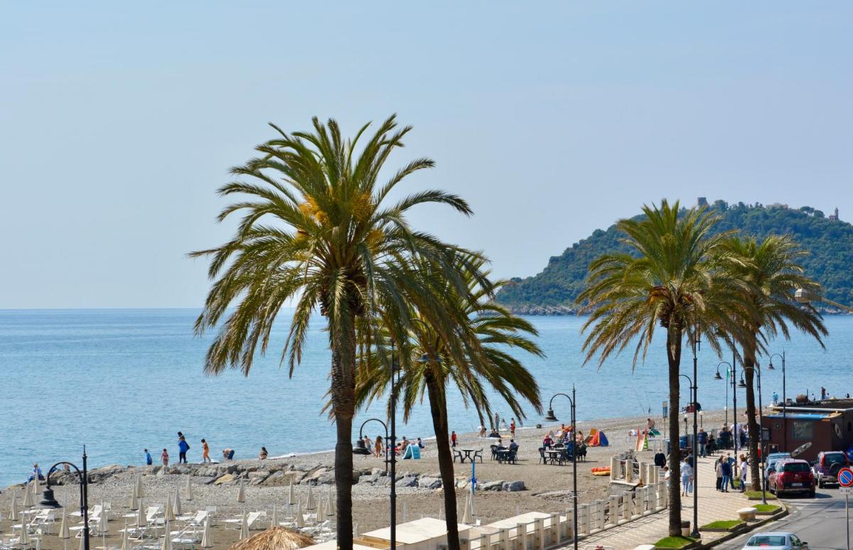 Hotel Solemare - Housity