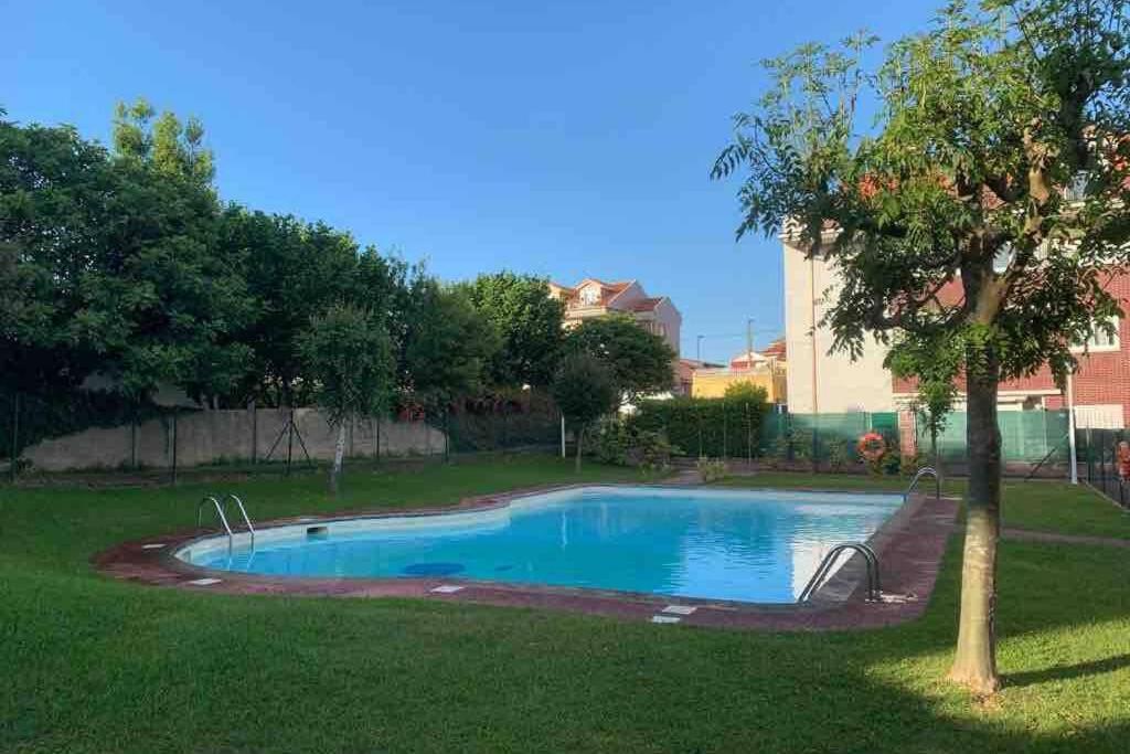 Garaje y piscina comunitaria! - Housity