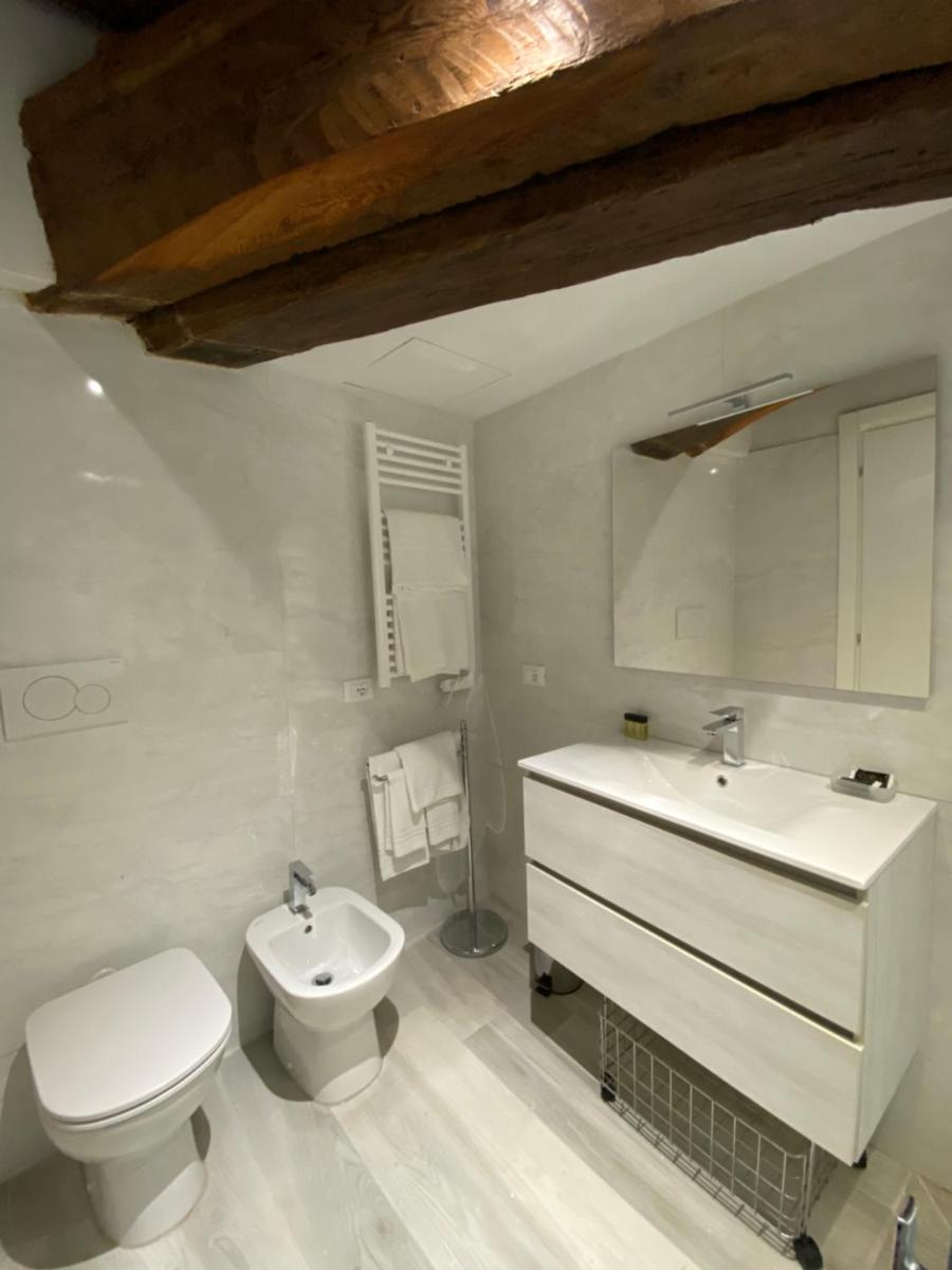 LN HOMES VENICE - San Marco Canal View - Housity