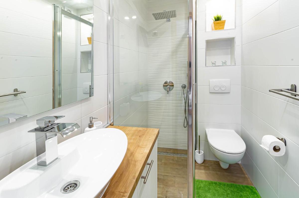 Apartments Marinici Rijeka - with Private Parking - Housity