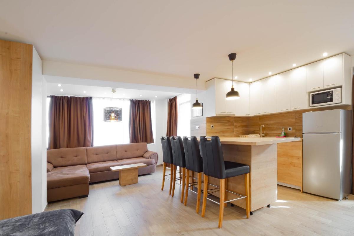 Apartments Marinici Rijeka - with Private Parking - Housity