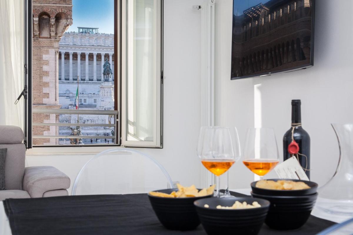 Piazza Venezia White Apartments - Housity
