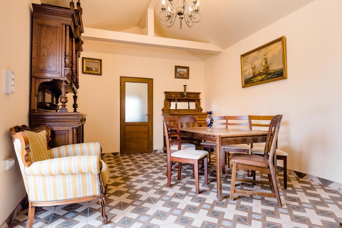 Sal? petreceri MB - Housity