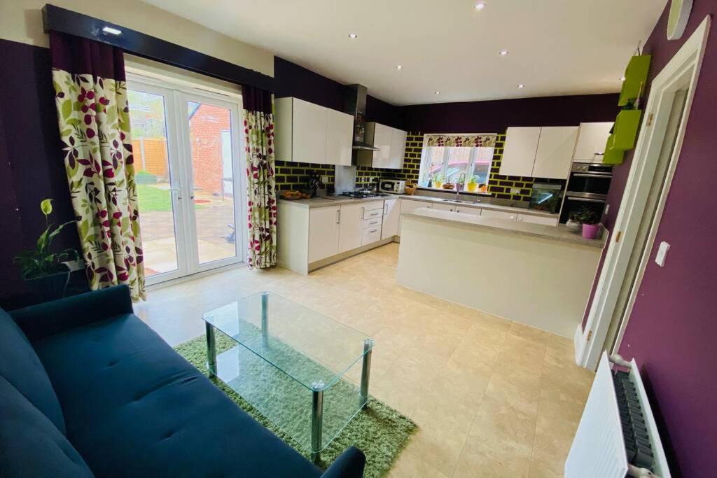 Suitetrails - Spacious home for contractors and families