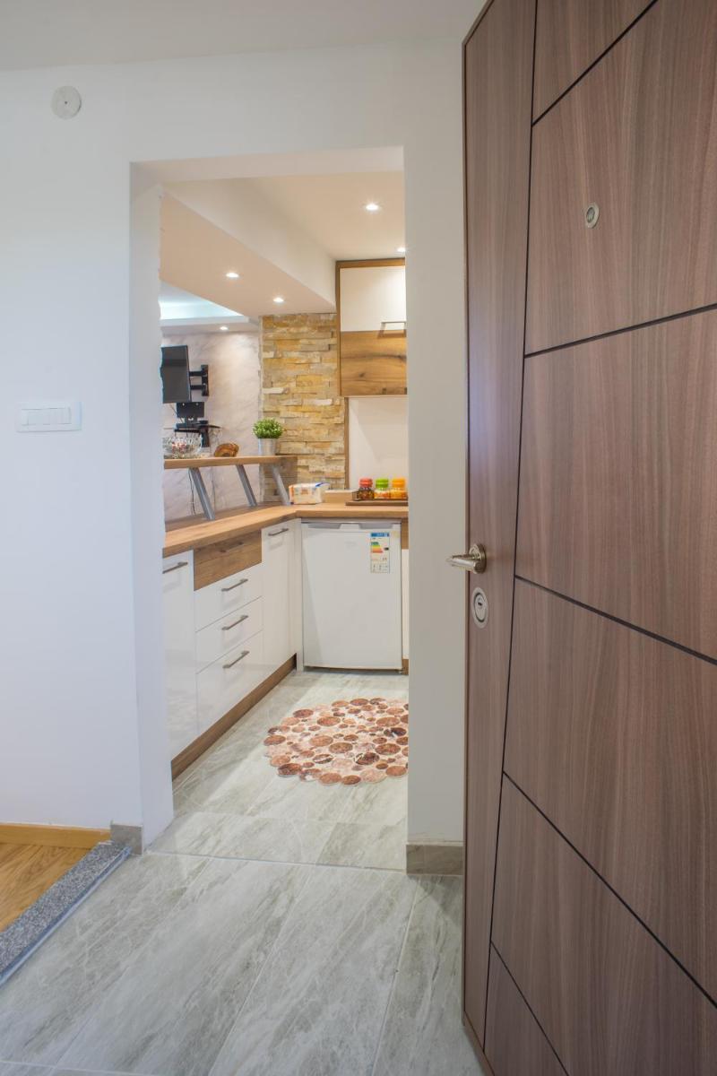 Lux Centre Apartment - Housity
