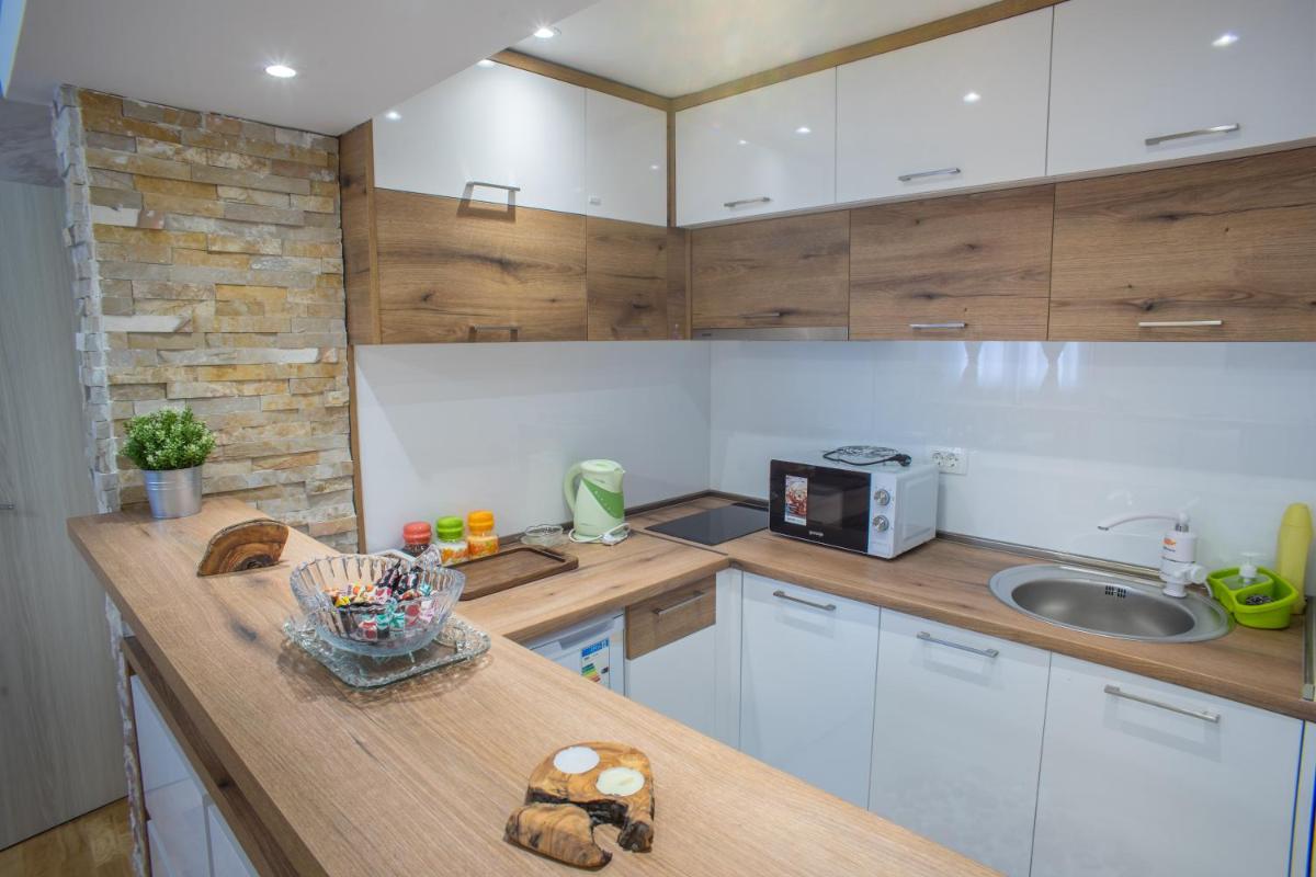 Lux Centre Apartment - Housity