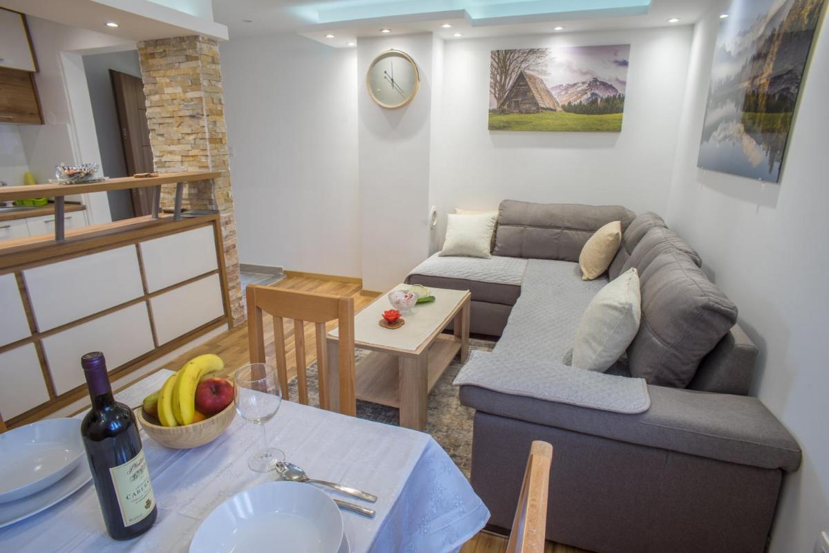 Lux Centre Apartment - Housity