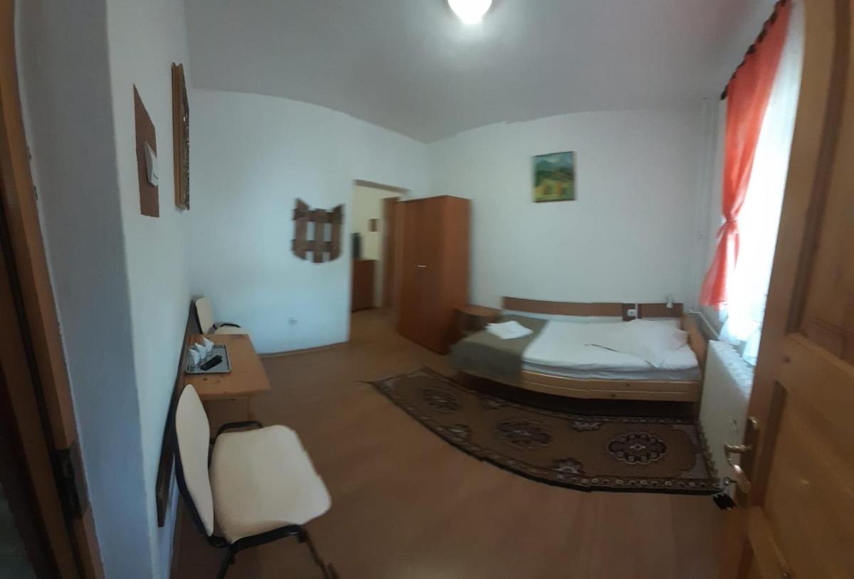 Pensiunea Maria - Housity