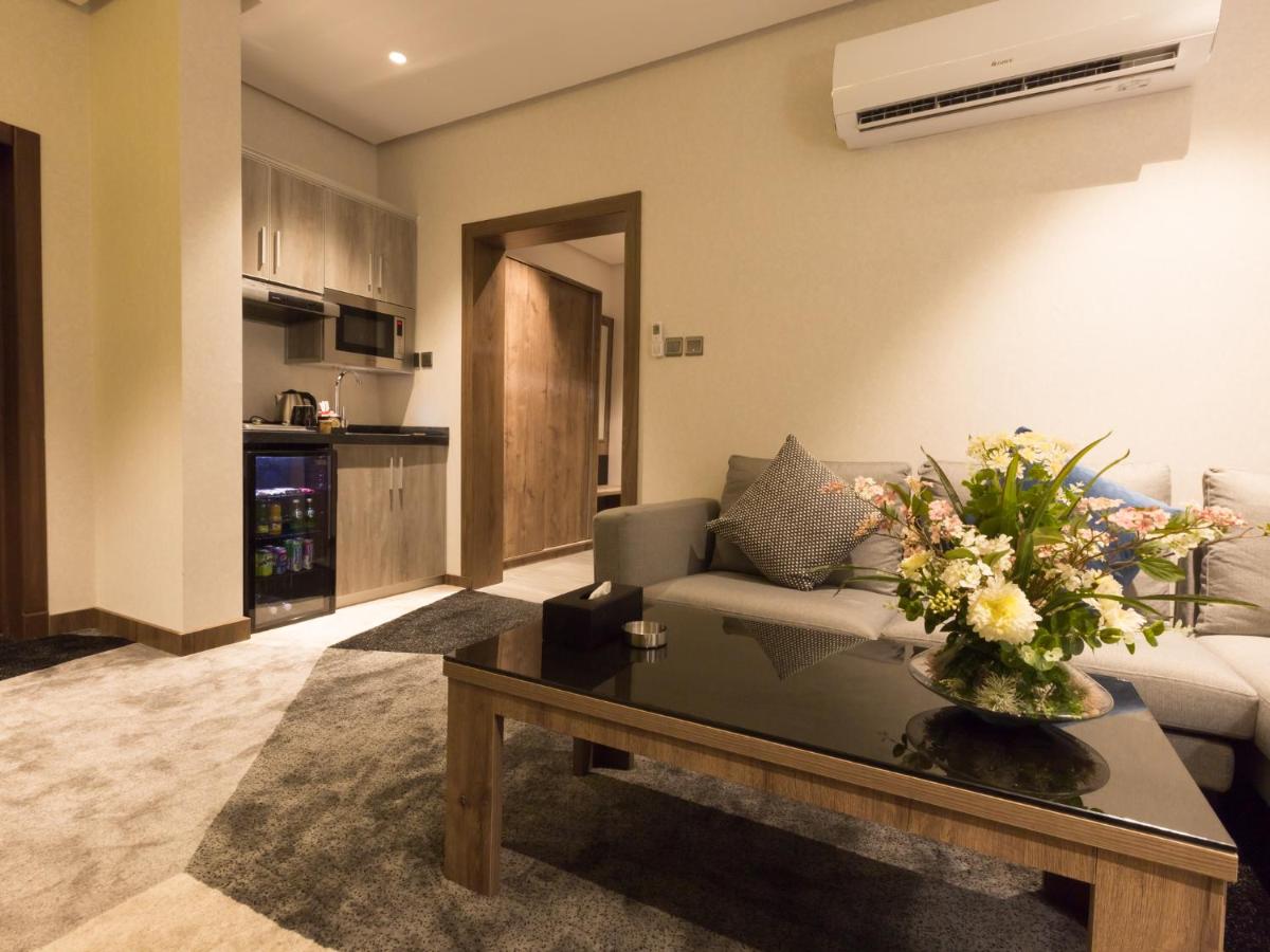 White diamond 1 - Housity