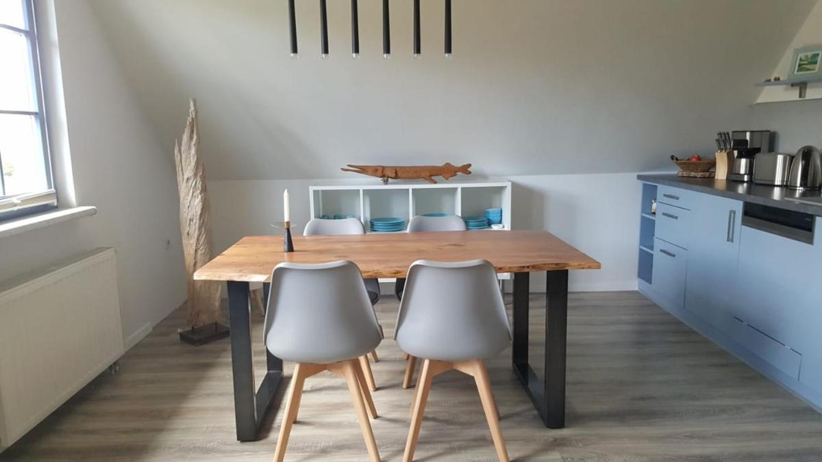 Ferienwohnung Born am Darßwald OG - Housity