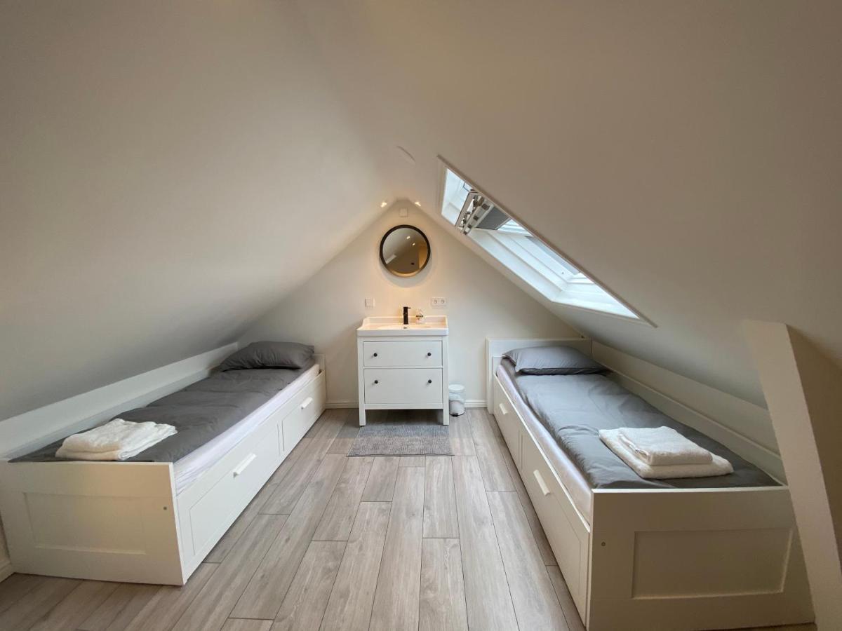 Cozy Tiny House Egmond aan Zee- 500m from Beach-North Sea - Housity