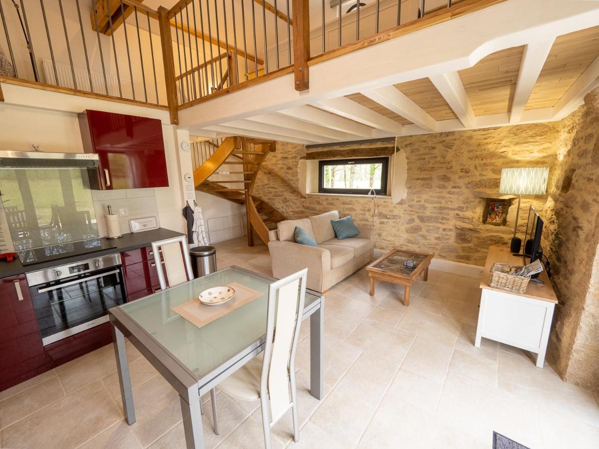 La Grange - A Peaceful Place in the Forest - Housity
