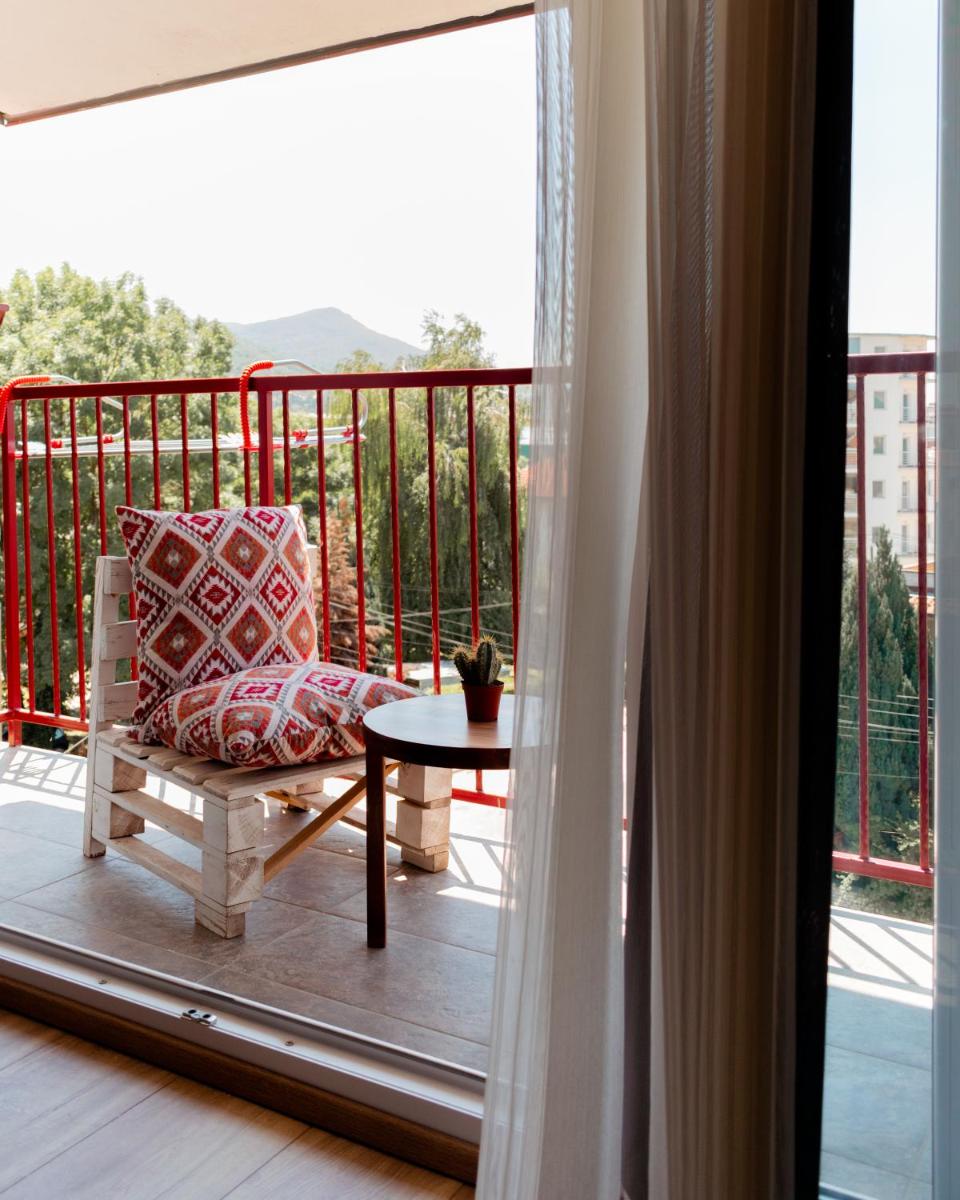 Demetra Apartments - Housity
