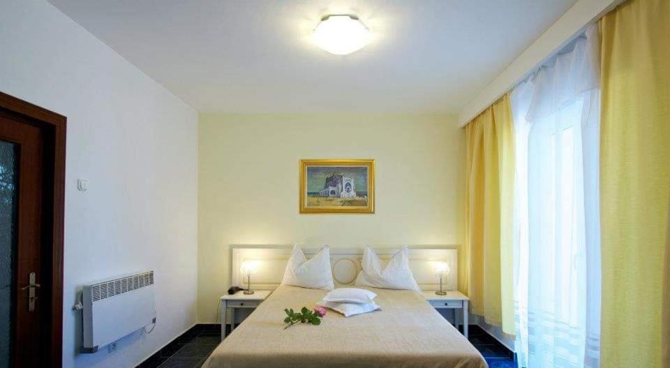 Hotel Central - Housity