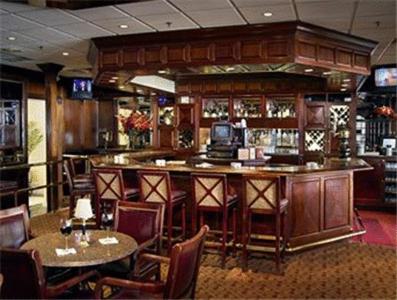 Molly Pitcher Inn - Housity