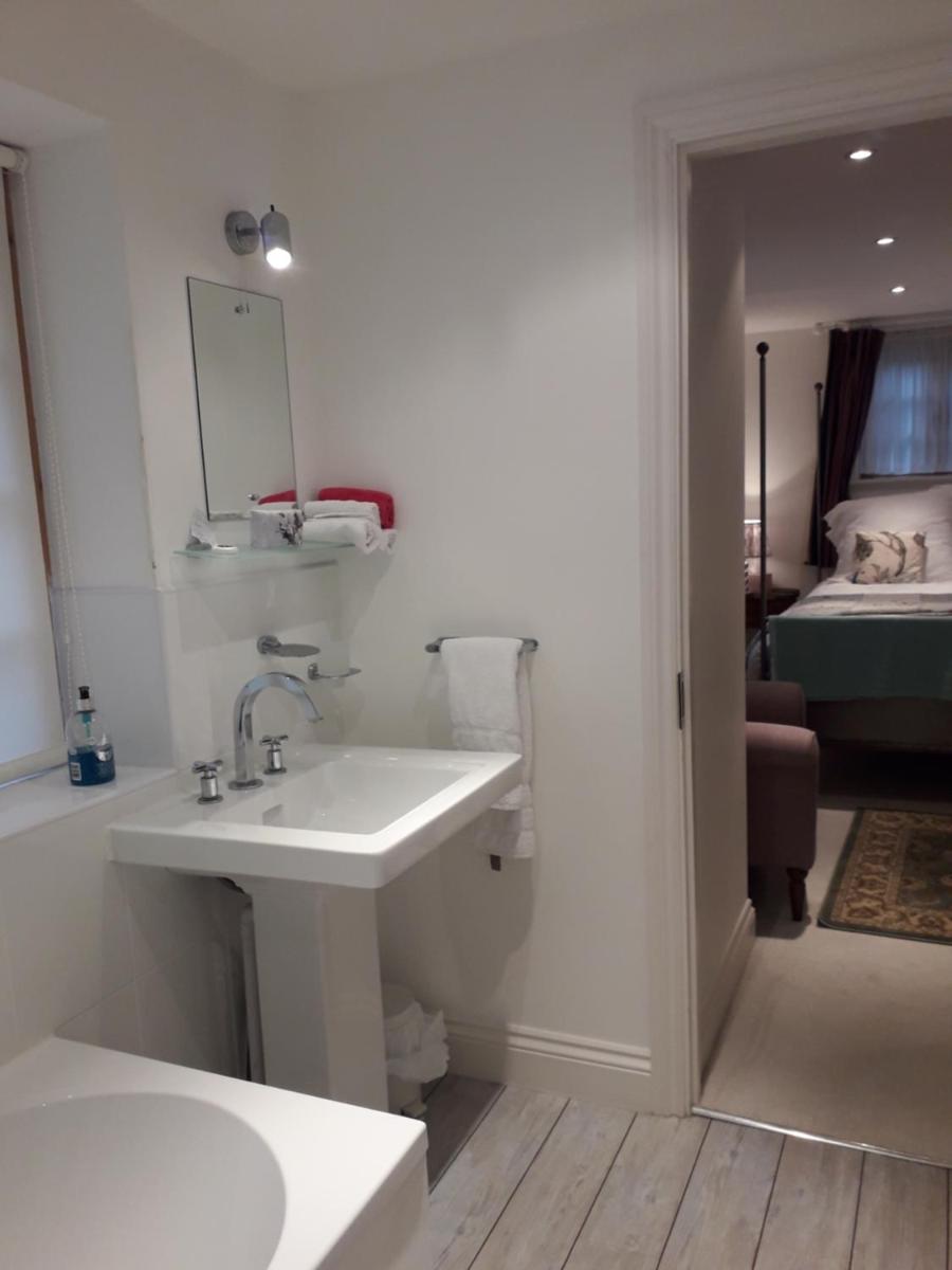Moaps Farm Bed and Breakfast, welcome, check in from 5 pm - Housity