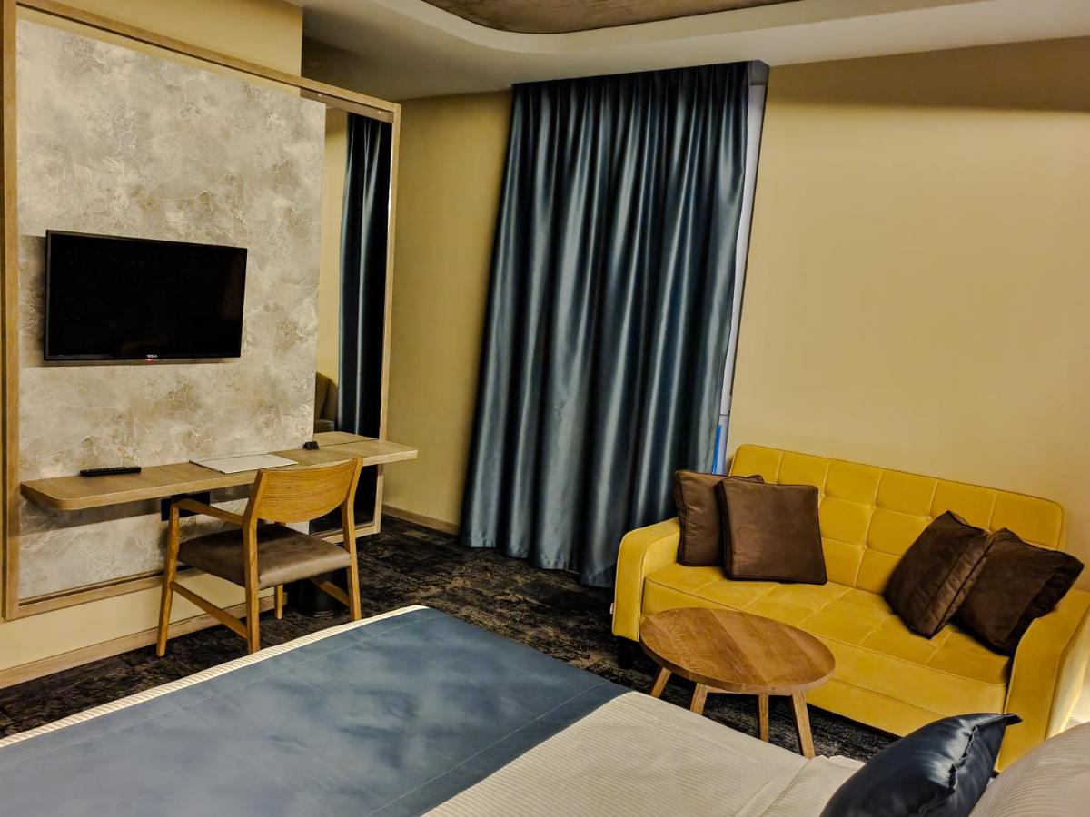 Hotel City Code - Housity