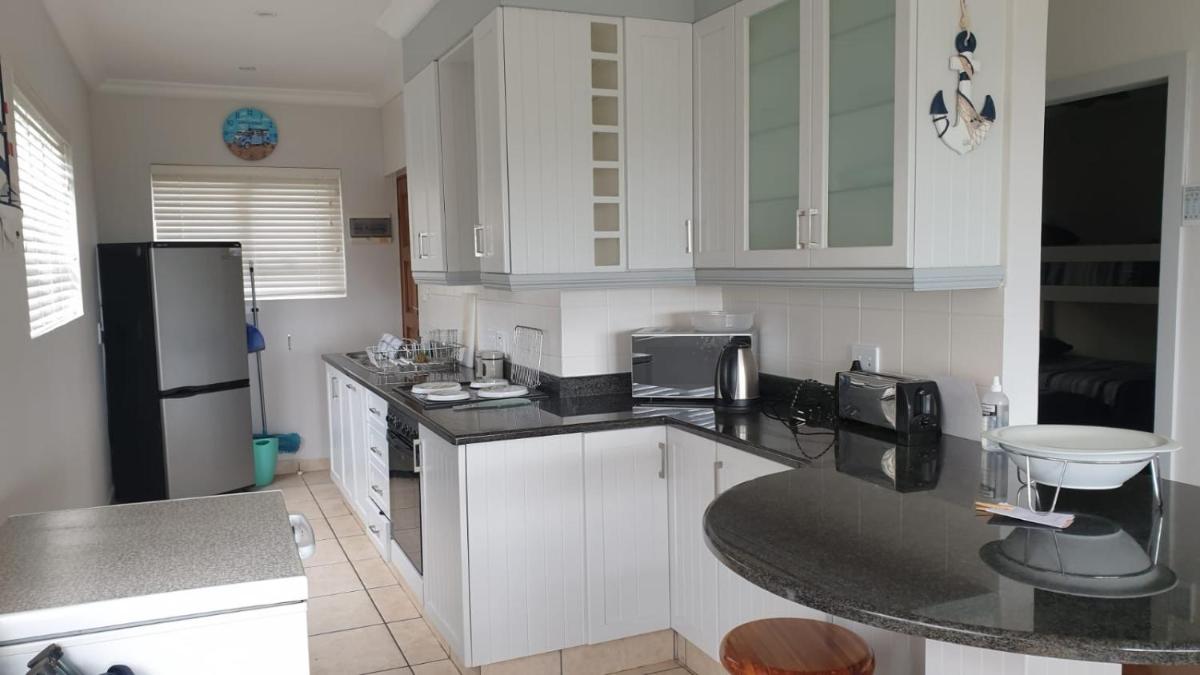 Mangrove Beach Estate, Dadda's Place, 321 Bokmakierie WY - Housity