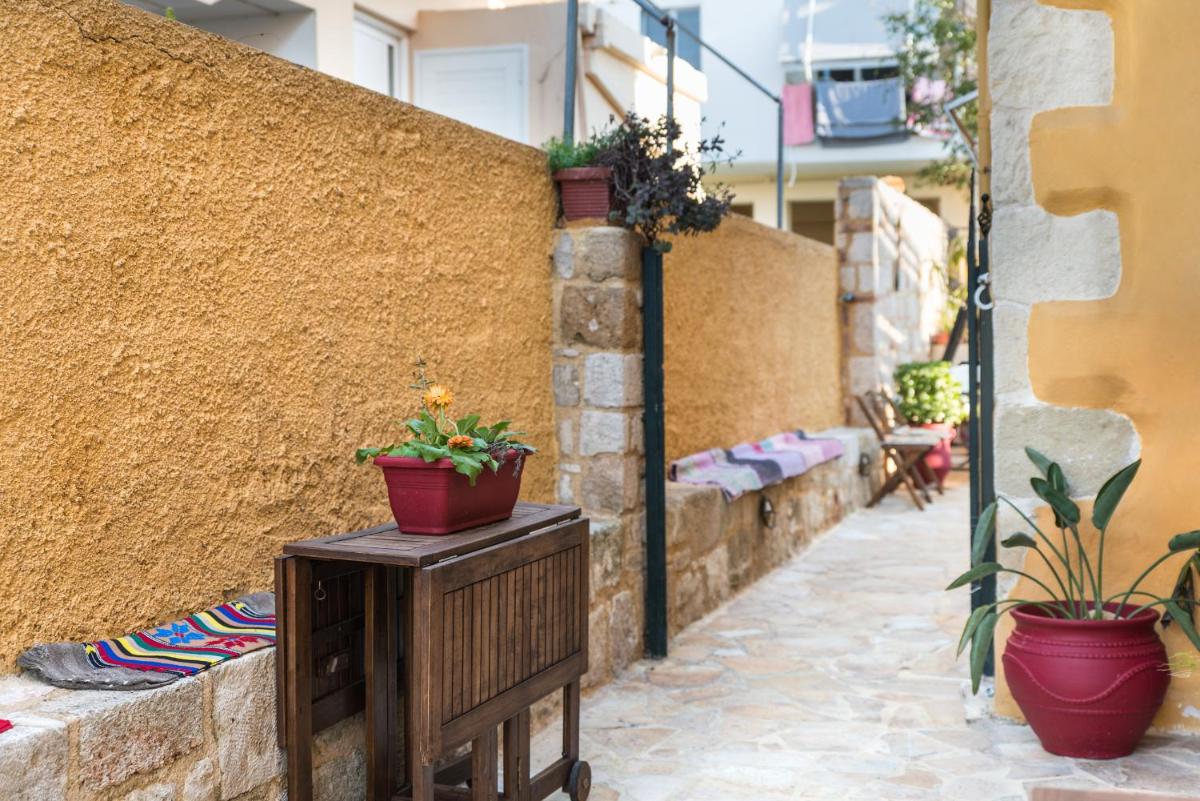 Dominic Chania 2 Room Apartment - Housity