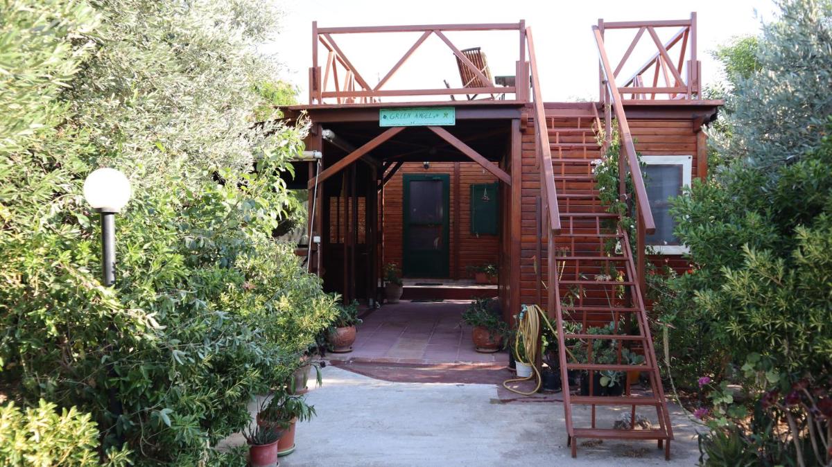 A piece of Heaven! Wooden house with garden! - Housity