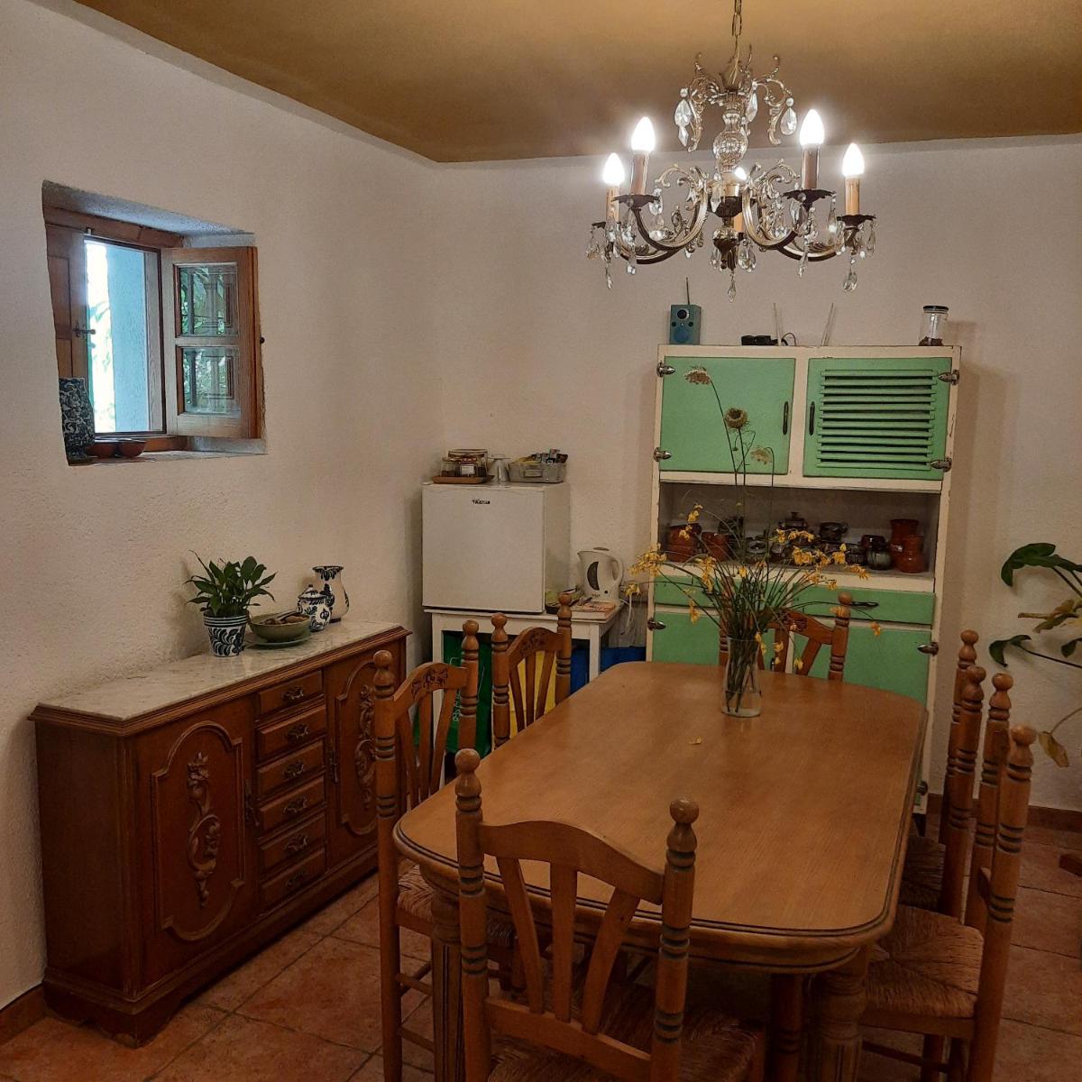 Alpujarra Guesthouse, remote off-grid mountain accommodation - Housity