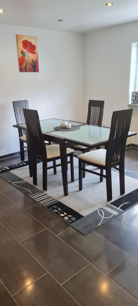 Ferienwohnung im Grünen - Housity