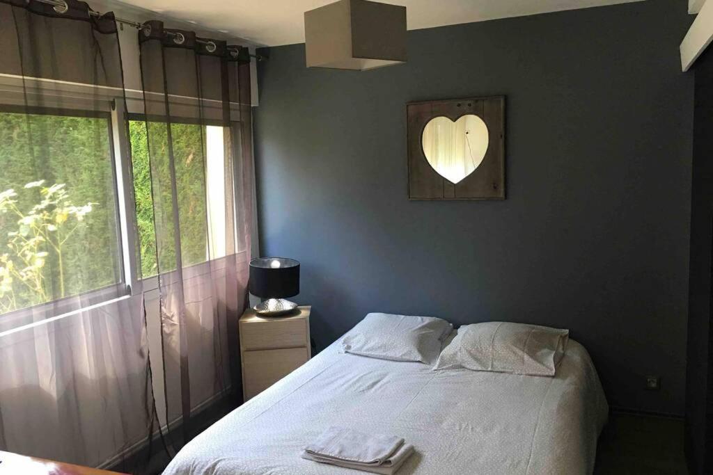 Bel appartement en rez de jardin, 10min centre et 300m quais de seine WIFI - Housity