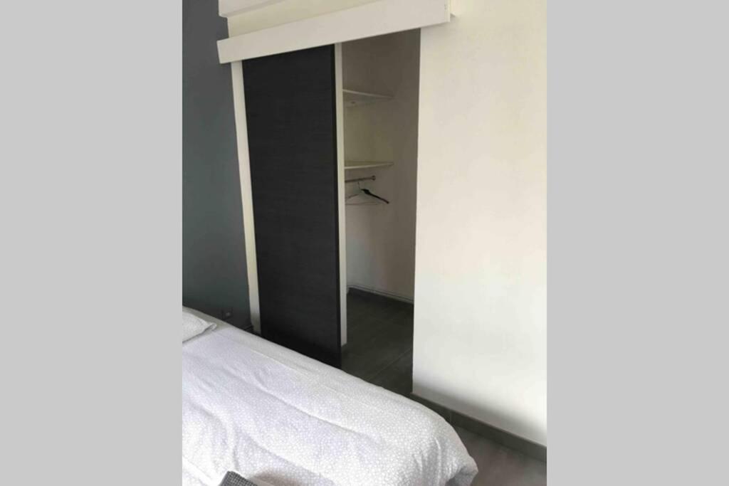 Bel appartement en rez de jardin, 10min centre et 300m quais de seine WIFI - Housity
