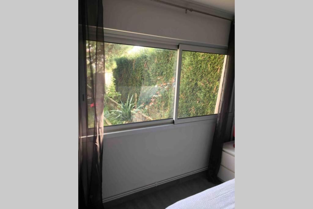 Bel appartement en rez de jardin, 10min centre et 300m quais de seine WIFI - Housity