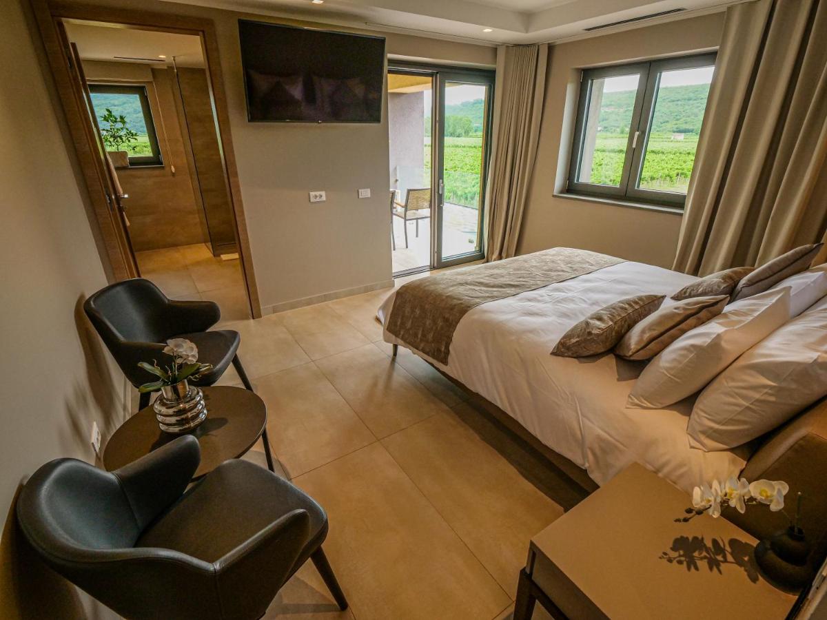 Casa Mulino - where the vineyards meet the sea - Housity