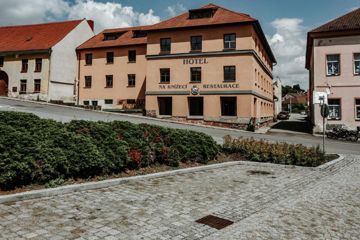 Na Knížecí Husinec - Housity