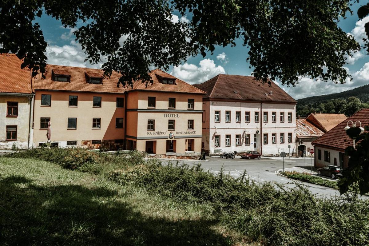 Na Knížecí Husinec - Housity