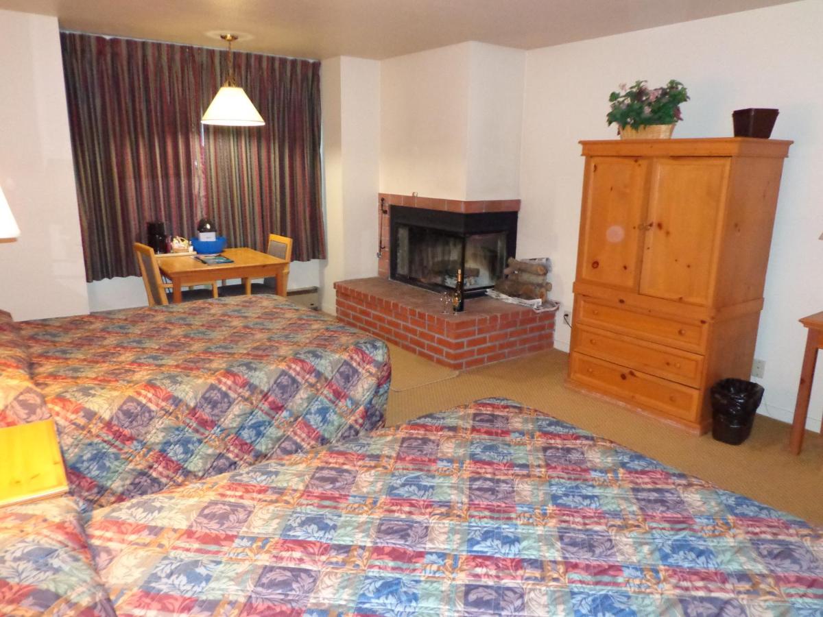 Pacific Gardens Inn - Housity