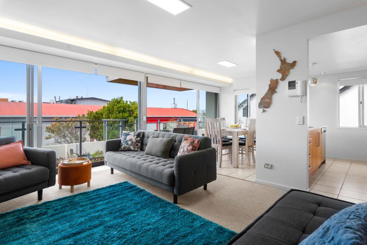 The Lake Life - Taupo Central Holiday Apartment - Housity