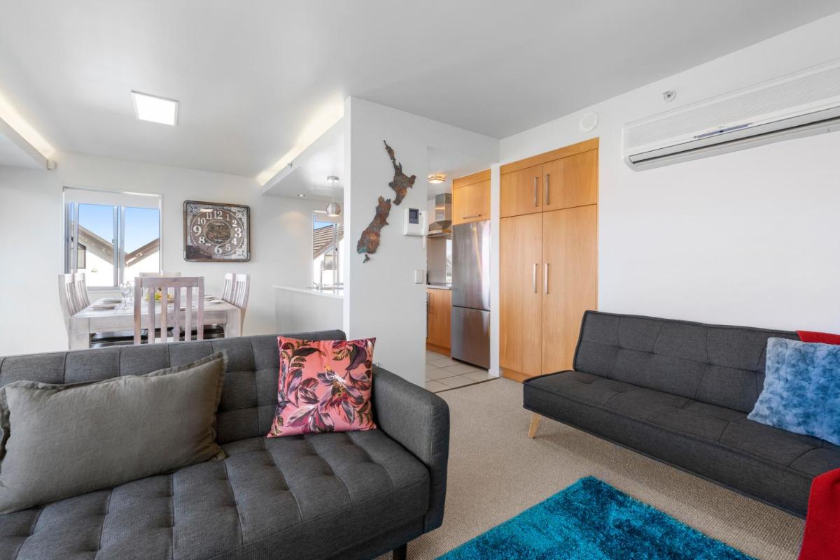 The Lake Life - Taupo Central Holiday Apartment - Housity