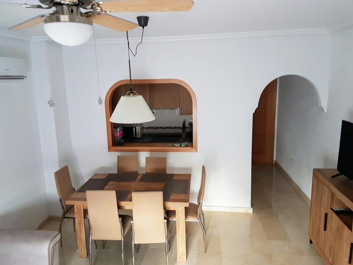 Townhouse Guardamar - Housity