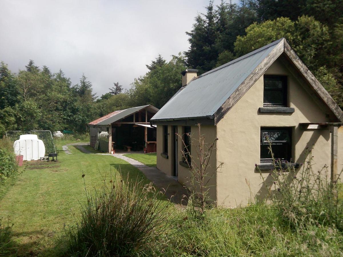Castaway Cabin - Housity