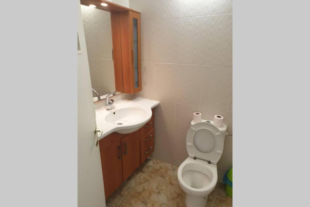 Family apartment by the sea - Housity
