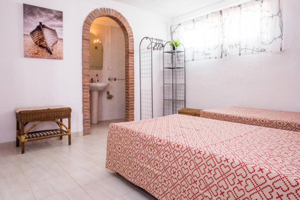 Spacious house with sea view - Housity
