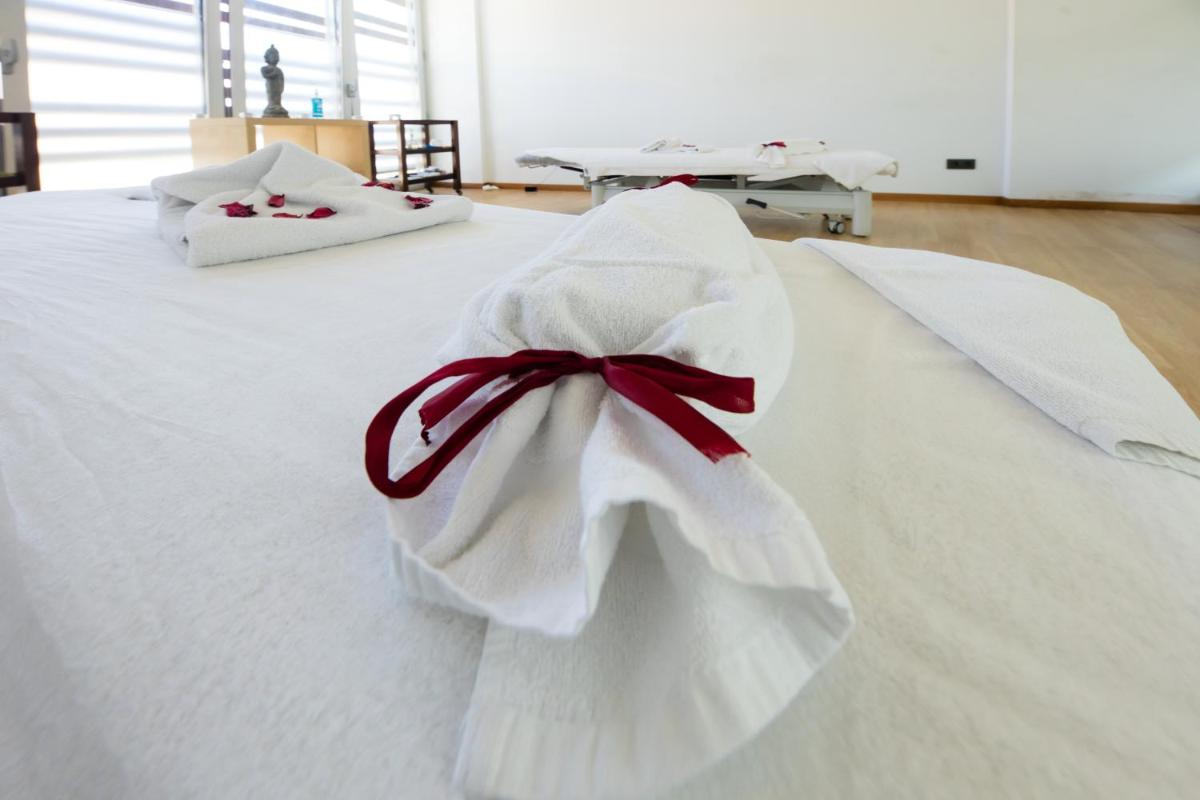 Cama o camas de una habitación en Hotel Thalasso Cantabrico Las Sirenas 4 Superior