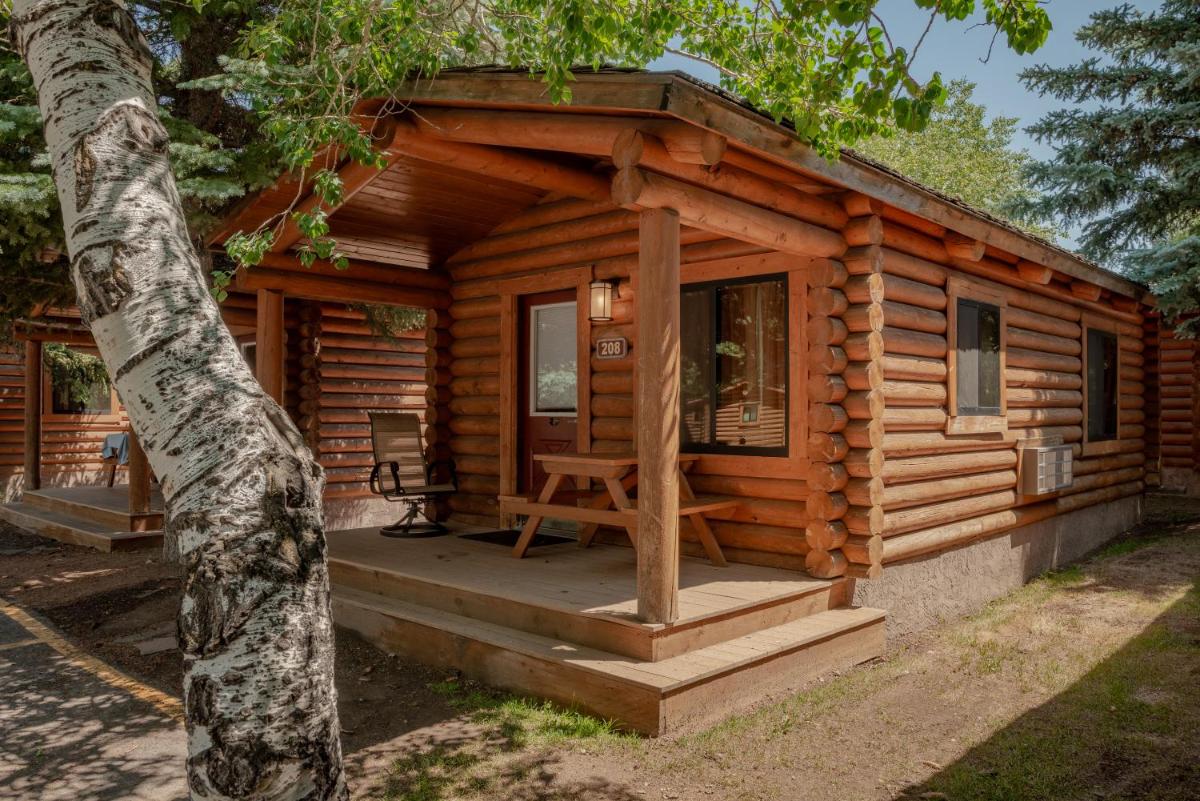 Cowboy Village Resort - Housity