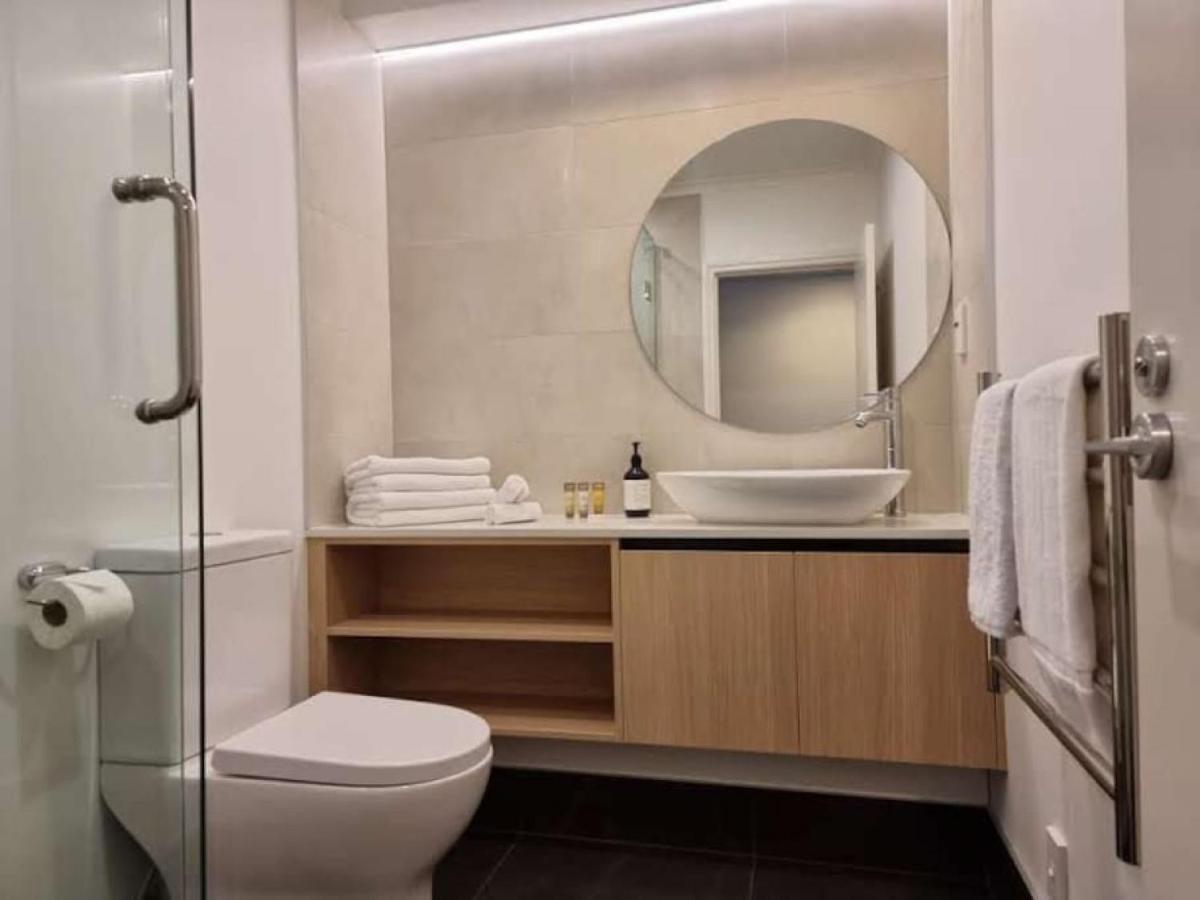 Sweet Escape CBD Studio with Pool and Gym - Housity