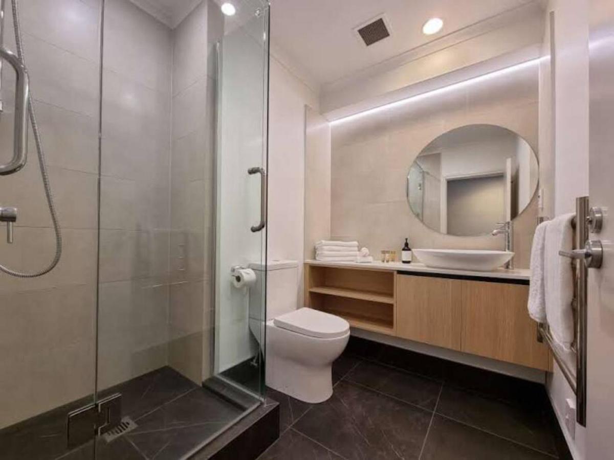 Sweet Escape CBD Studio with Pool and Gym - Housity