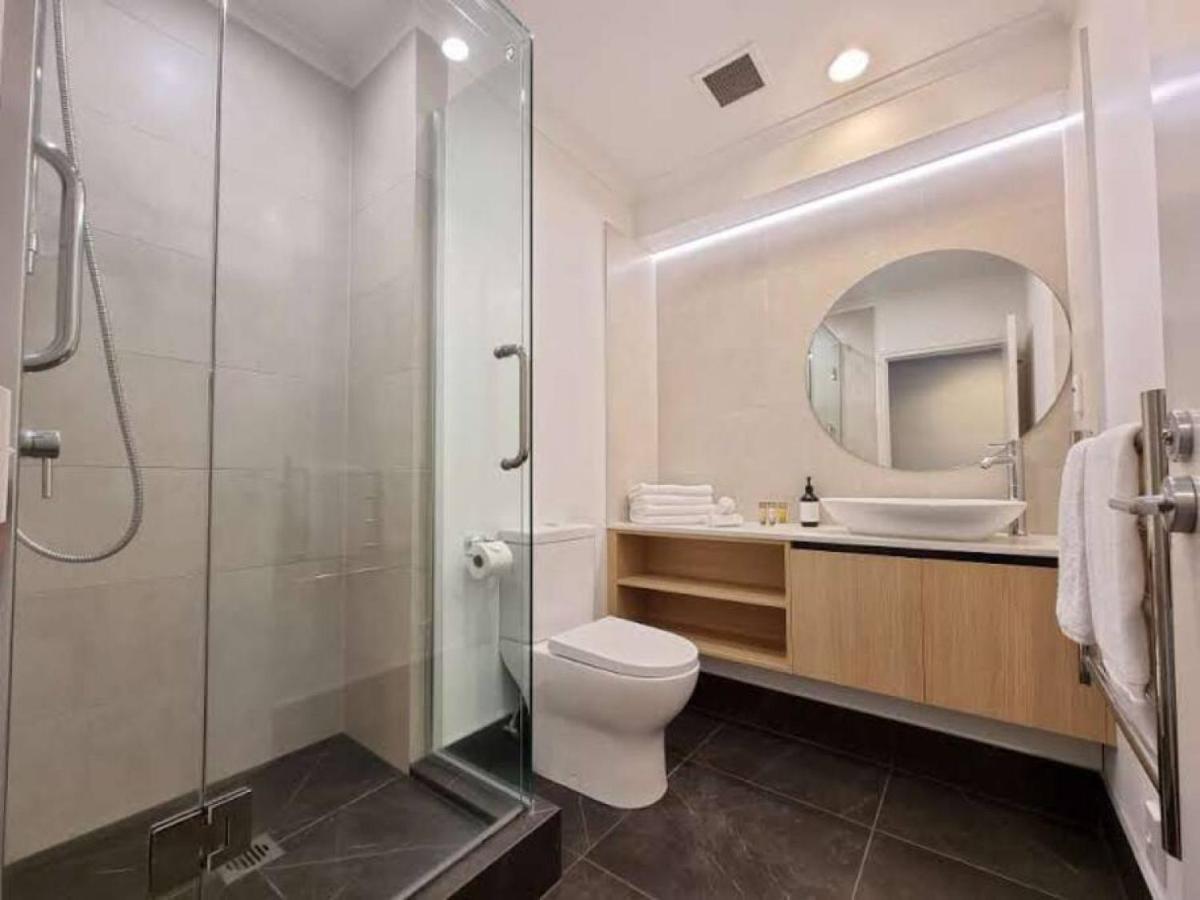 Sweet Escape CBD Studio with Pool and Gym - Housity