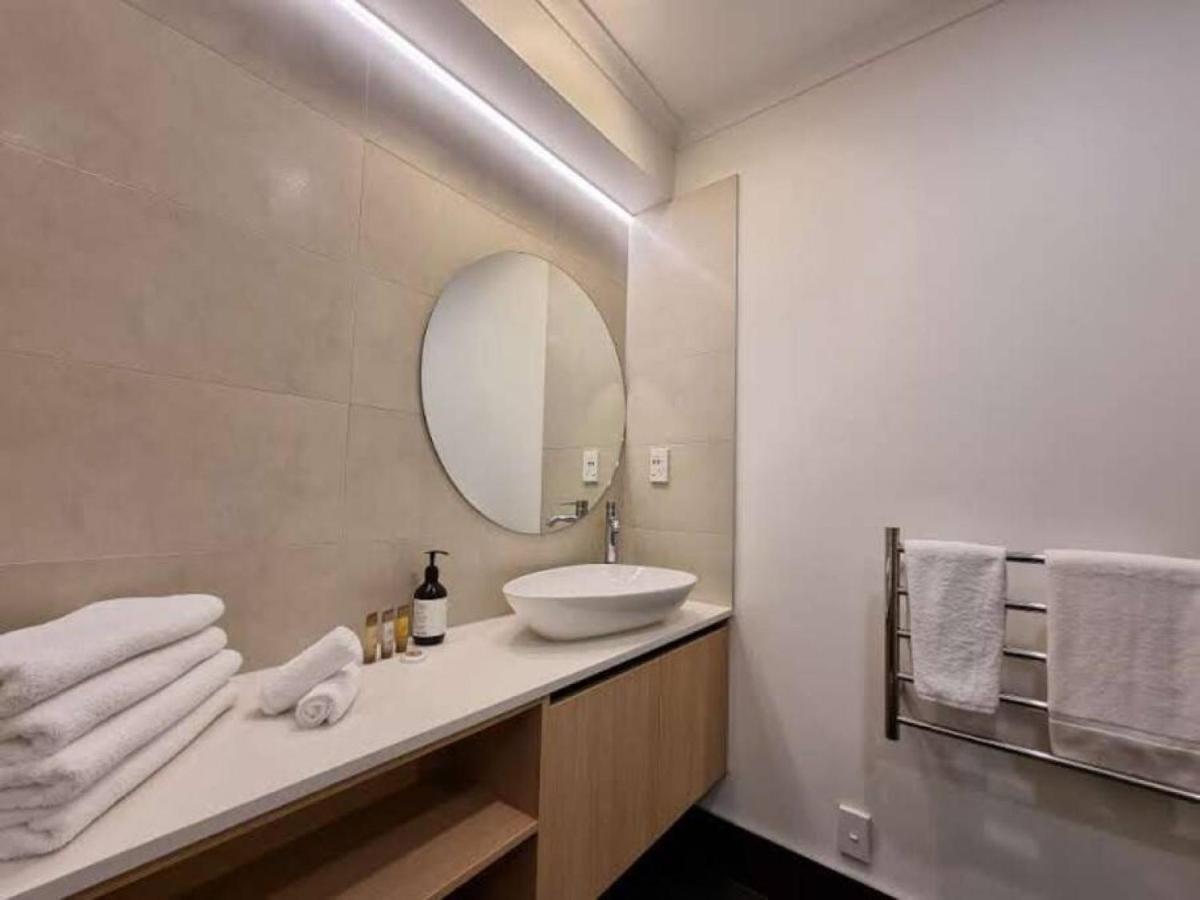 Sweet Escape CBD Studio with Pool and Gym - Housity