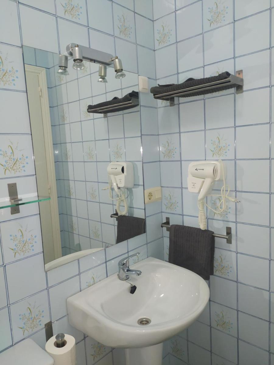 Pension Azahar - Housity