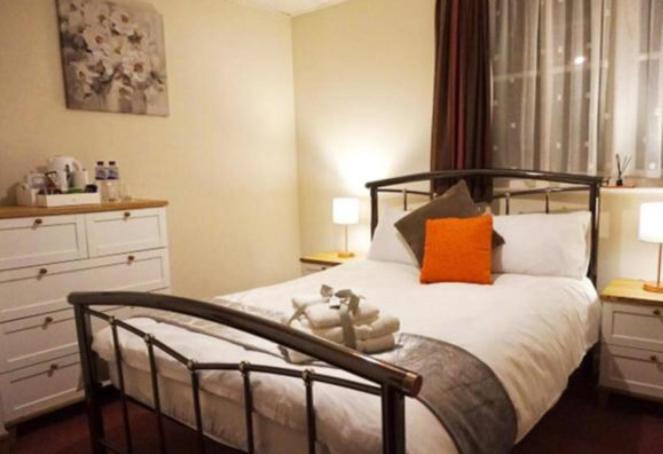Stratton Cottage Guesthouse - Housity